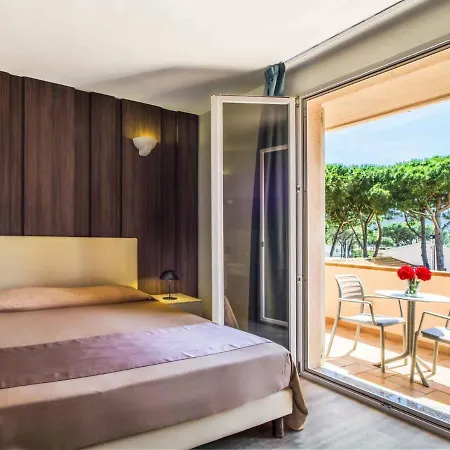 Hotel Riva Del Sole