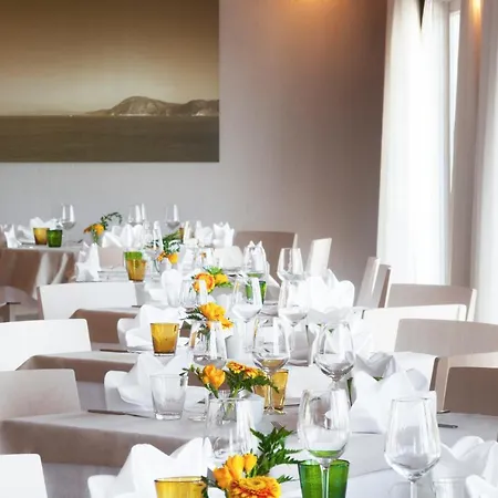 Hotel Riva Del Sole 4*