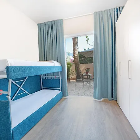 Szálloda Riva Del Sole 4*