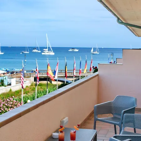 Riva Del Sole Hotel