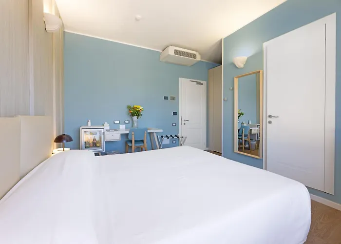 Hotel Riva Del Sole 4*