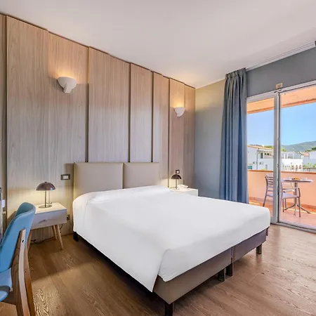 Riva Del Sole Hotel