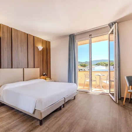 Riva Del Sole Hotel 4*