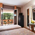 Hotel Riva Del Sole